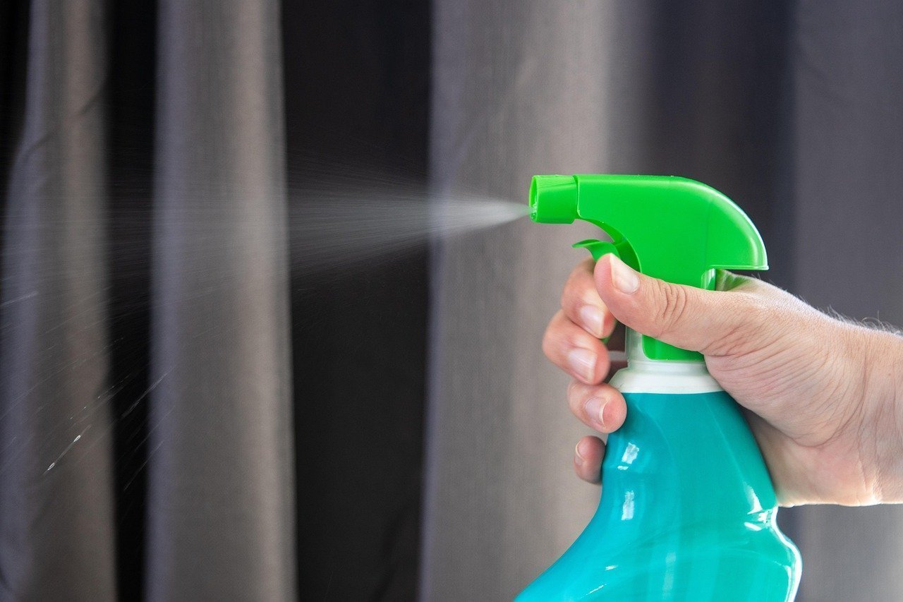 7. Multipurpose Cleaning Sprays (Image Credits: Pixabay)