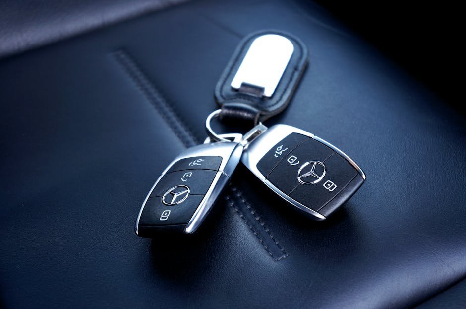1. The Fob Itself: What Brand Are You Actually Driving? (Image Credits: Pexels)