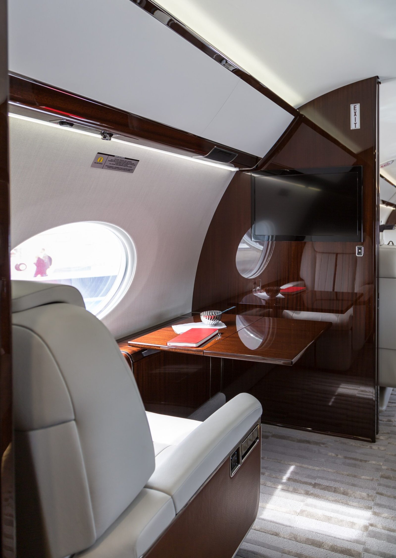 3. They Never Demand Instead of Request (By Matti Blume, CC BY-SA 4.0)