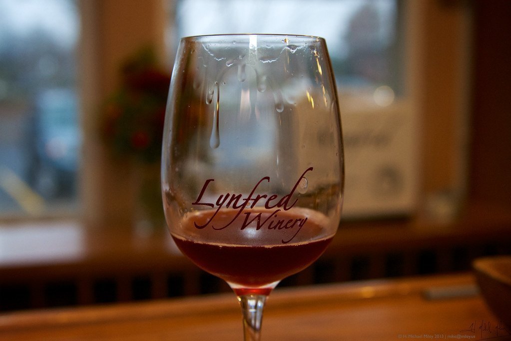 7. You Confuse the "Legs" of the Wine With Quality (H. Michael Miley, Flickr, CC BY-SA 2.0)