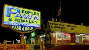 I'm a Pawn Shop Owner: Here are 12 Things Your Jewelry Reveals About Your Current Financial Crisis