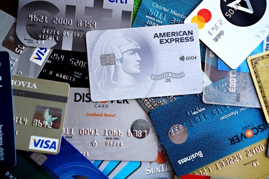 8. They Carry High Balances and Rotate Between Credit Cards (Image Credits: Pexels)