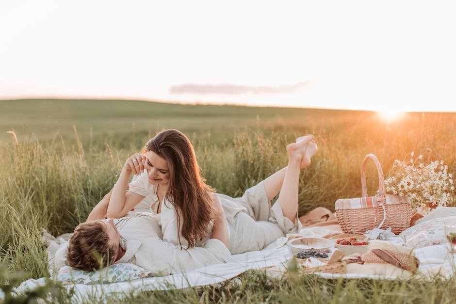 4. A Thoughtful Sunset Picnic (Image Credits: Pexels)