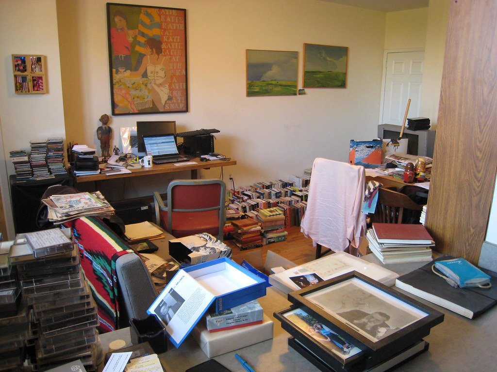 11. Clutter, Chaos, and Visible Disorganization (MarkWallace, Flickr, CC BY 2.0)